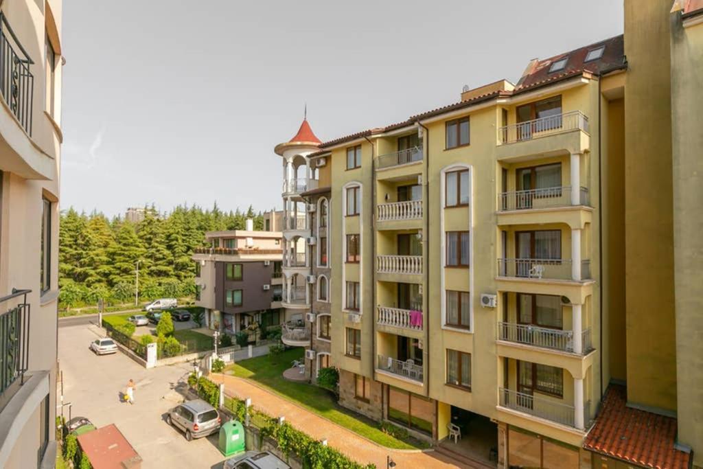 Avalon Appartament Da Lary Слънчев бряг Екстериор снимка